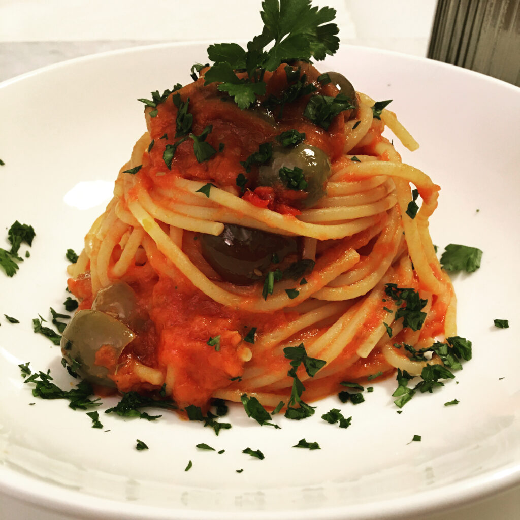 SPAGHETTI ALLA PUTTANESCA